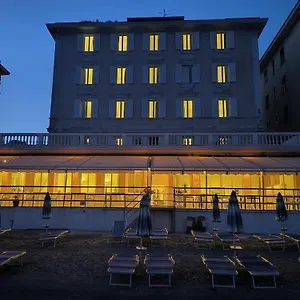 Hotel Savoy, Varazze