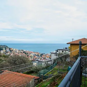 Apartment Brenin, Varraze